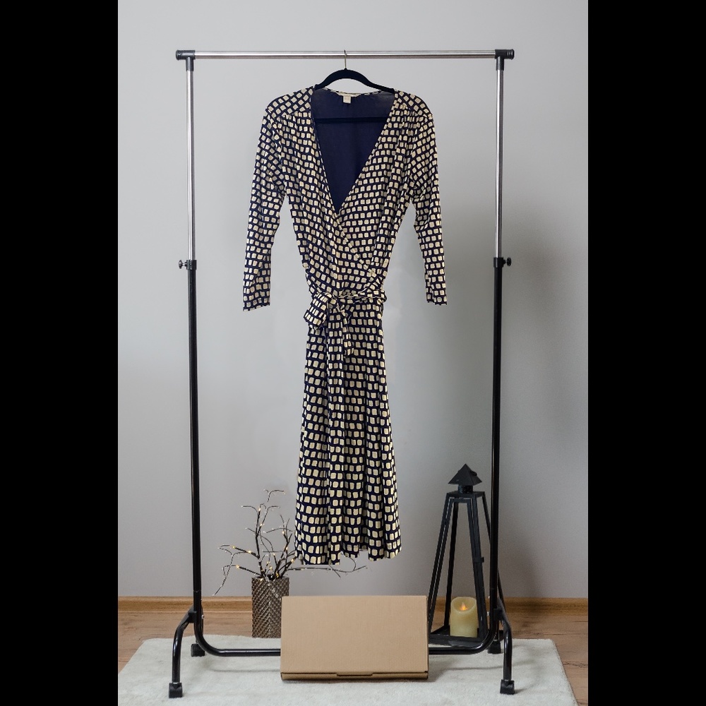 Banana Republic Wrap Dress (Navy Blue and Cream)